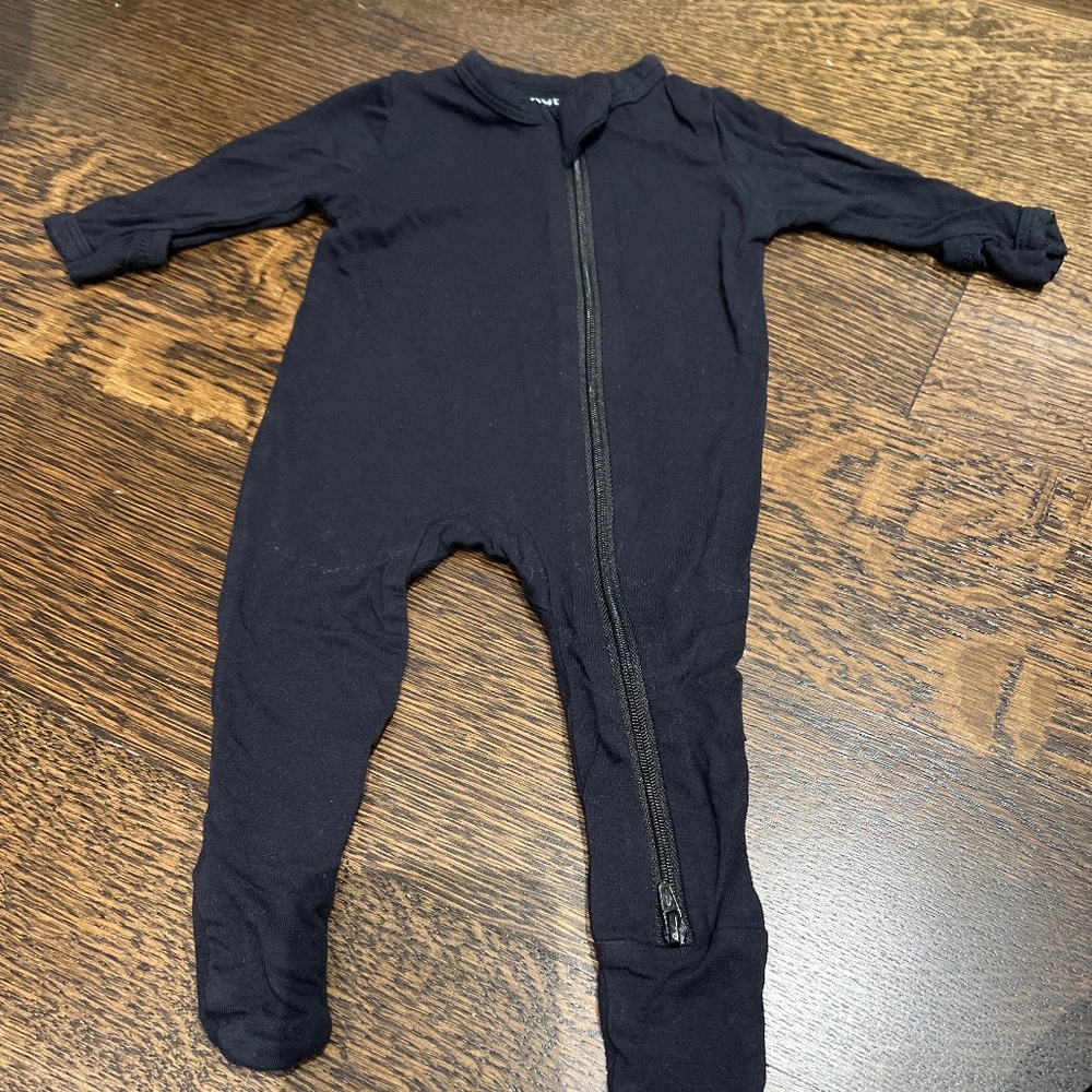 Kyte Newborn Zippered Footie Sleeper Midnight (Black)